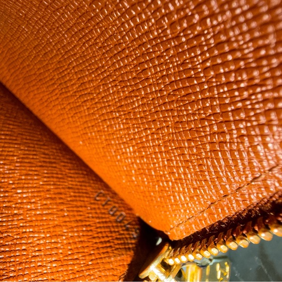 Louis Vuitton Sarah Wallet (L&L) - Picture 16 of 16